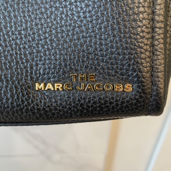 Marc Jacobs Kiss Lock Mini Tote - Picture 2 of 6